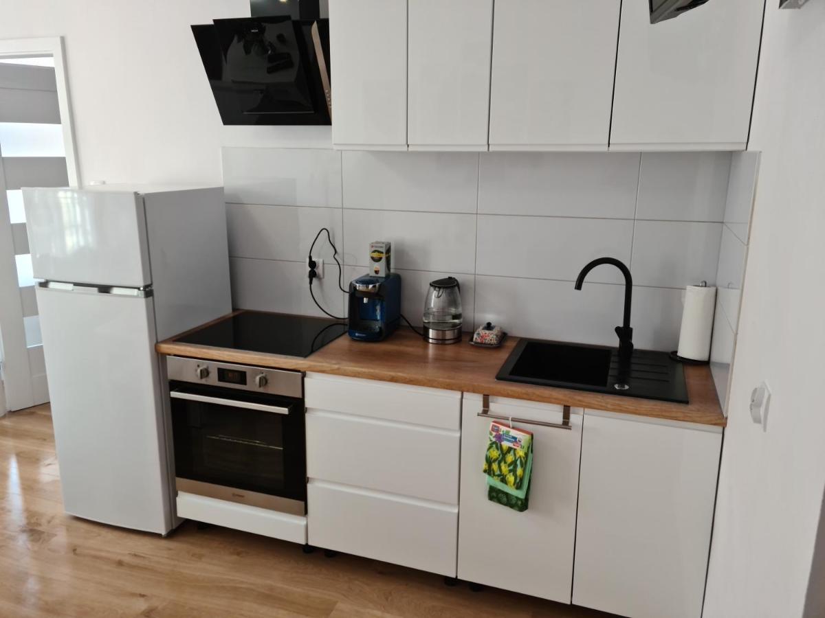 Apartament De Luxe Emily Jelenia Gora Bagian luar foto